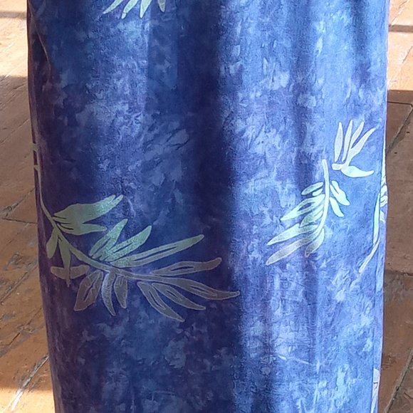 Island feeling tie dye blue and green floral print Maxi Hawaiian dress - Picture 4 of 10